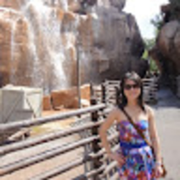 Meet your Posher, Yi - Picture 1 of 1